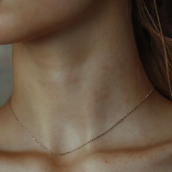 मान सुरकुत्या: ते का घडतात आणि त्यांच्यापासून मुक्त कसे करावे